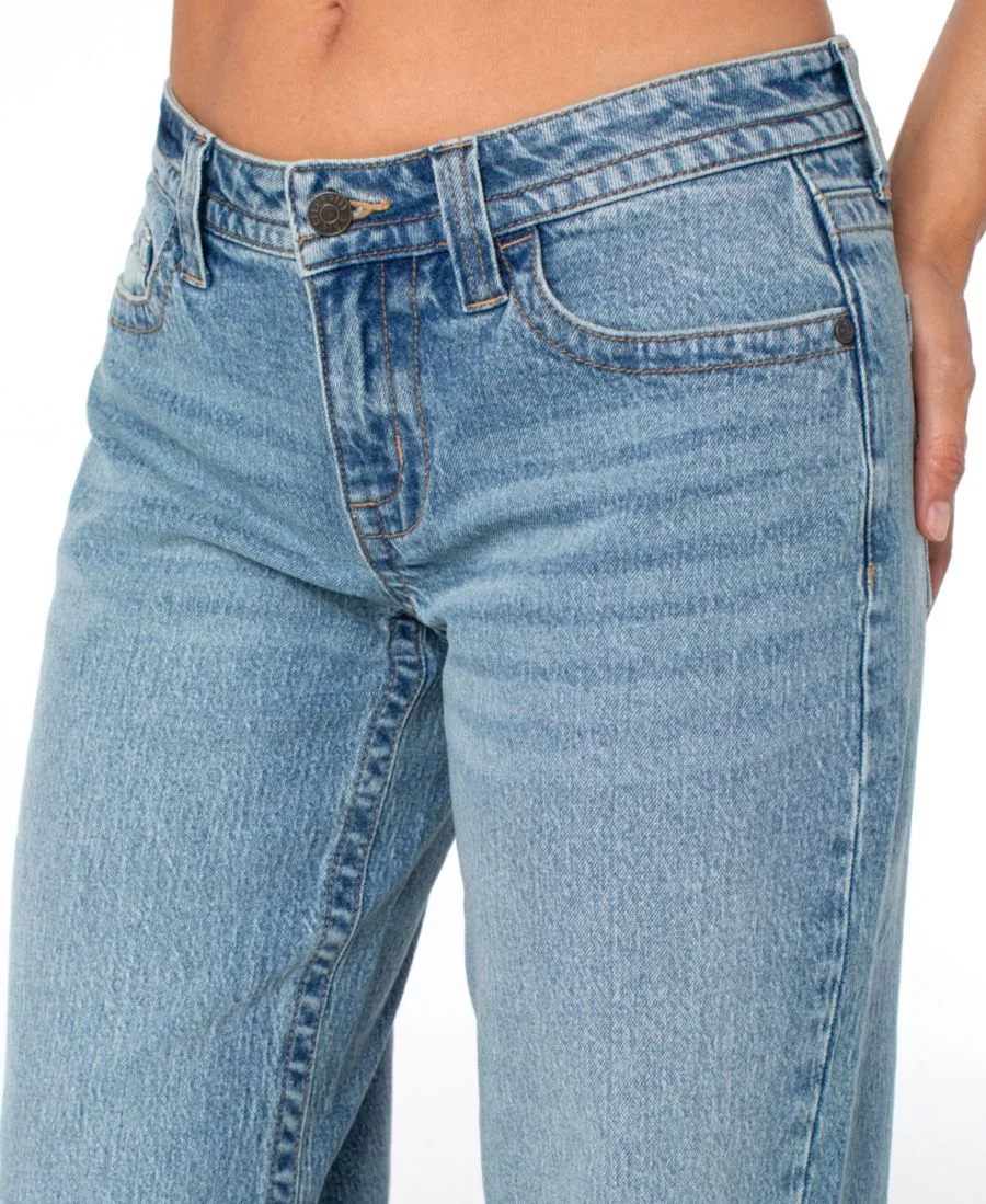 Джинсы прямого кроя с вышивкой V-образной талией, модель Low Rise V-Waist Baggy Embroidered Straight Leg Jean Celebrity Pink, Coldhaven — фото 4