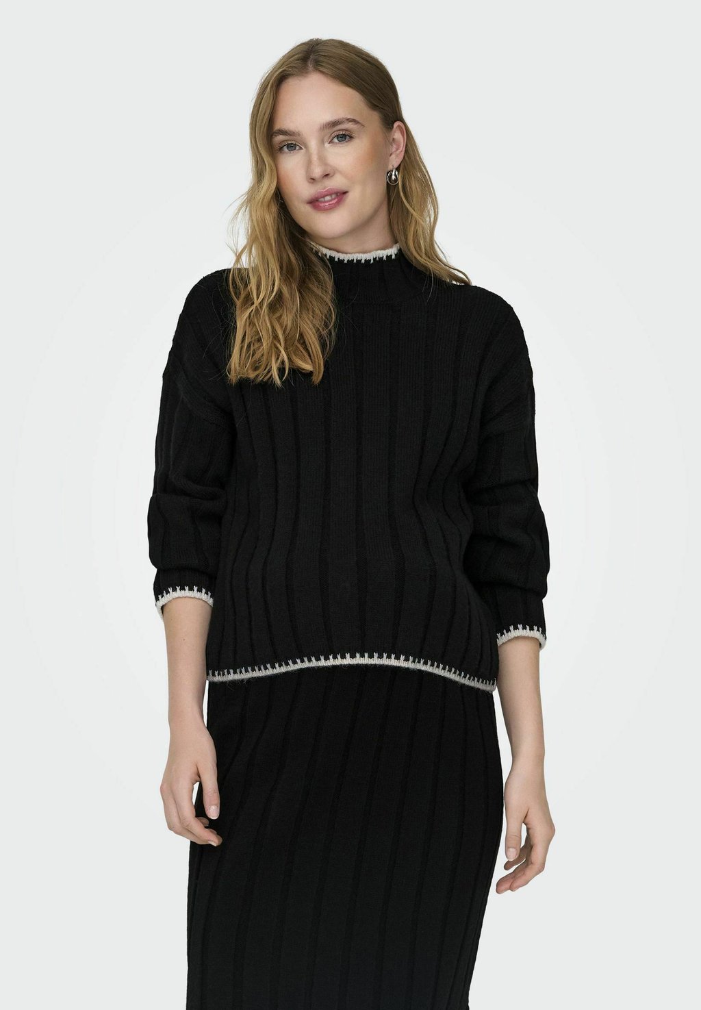 

Джемпер MCHICK STITCH HIGHNECK ONLY MATERNITY, черный