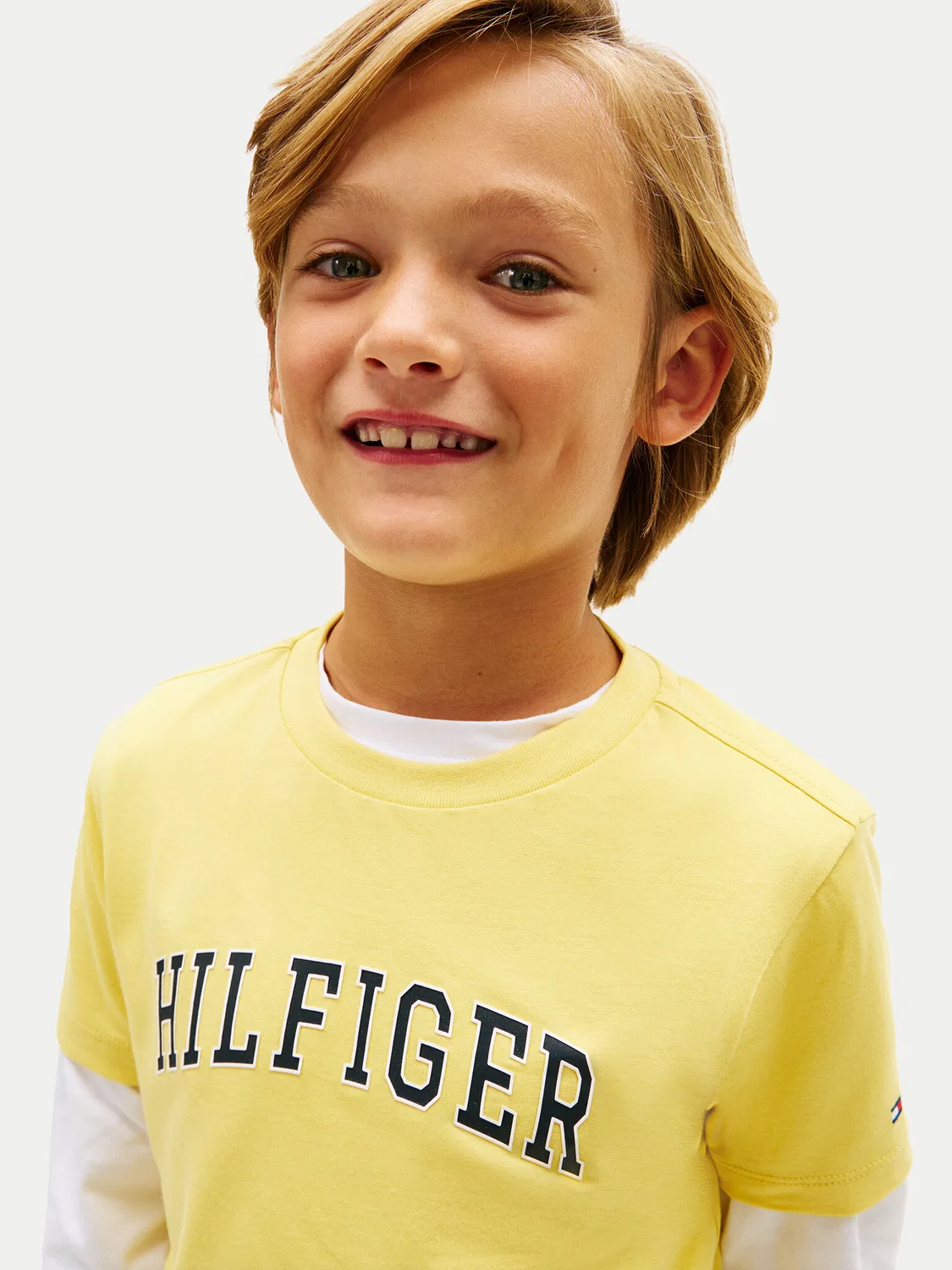 Футболка стандартного кроя для мальчика Tommy Hilfiger, желтый — фото 4