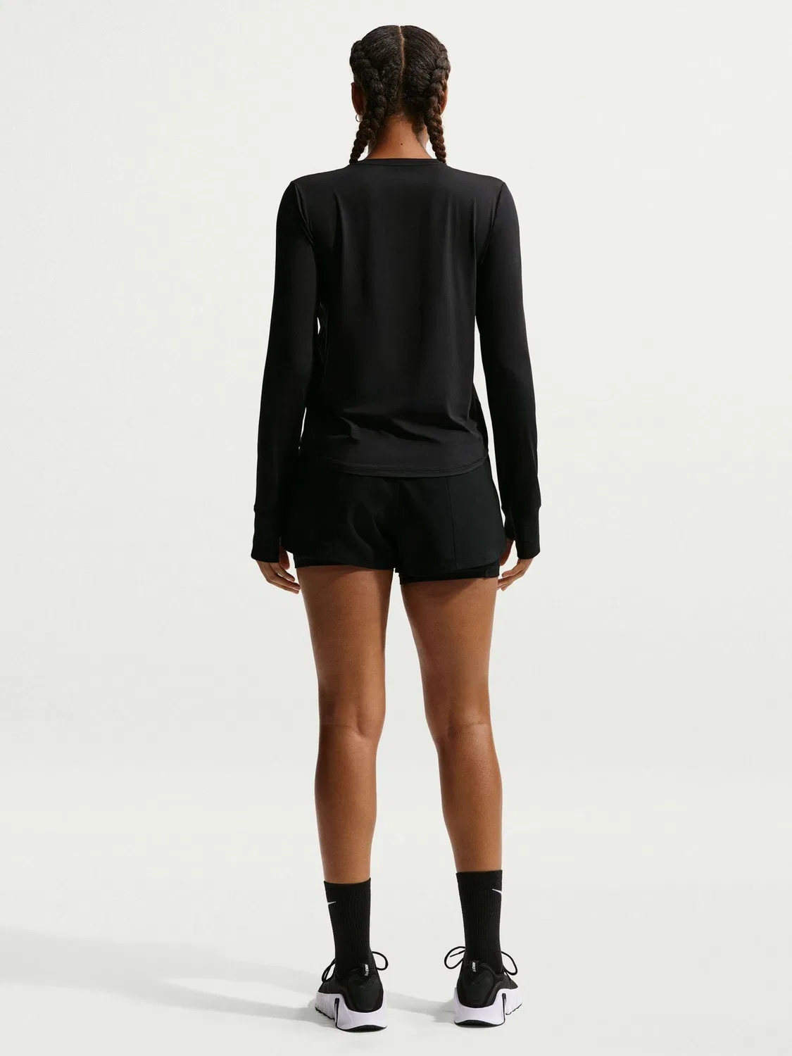 Футболка Nike One Classic Dri-FIT с длинным рукавом, черная — фото 2
