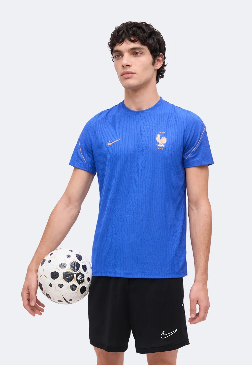 Франция наносит удар элите - форма национальной сборной Nike Performance, Game Royal/Blackened Blue/Metallic Copper — фото 4