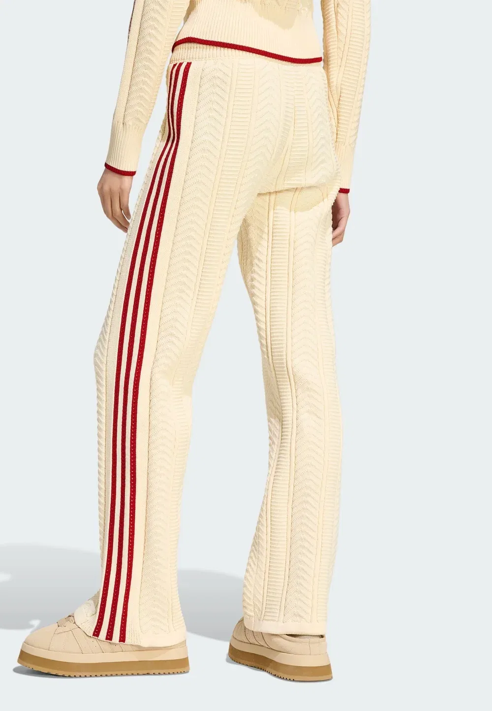 Спортивные брюки SST с широкими штанинами - спортивные штаны Adidas Originals, Warm Vanilla Team Victory Red — фото 2