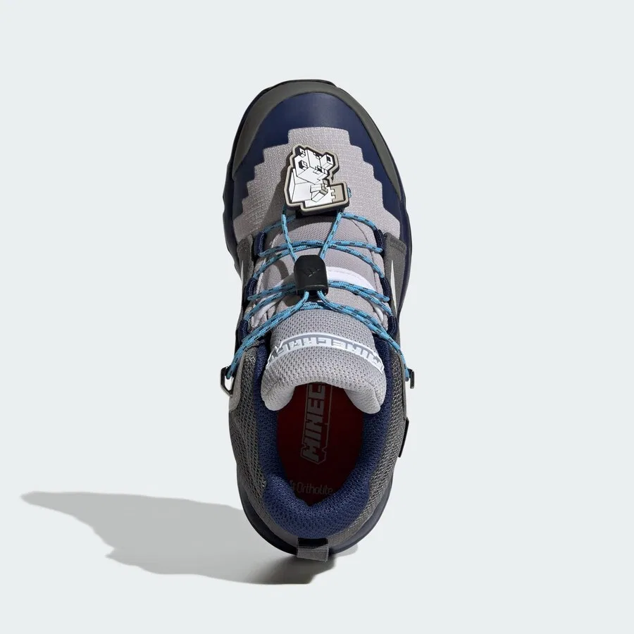 Ботинки ADIDAS TERREX 'Minecraft' серого и серебристо-серого цвета — фото 3