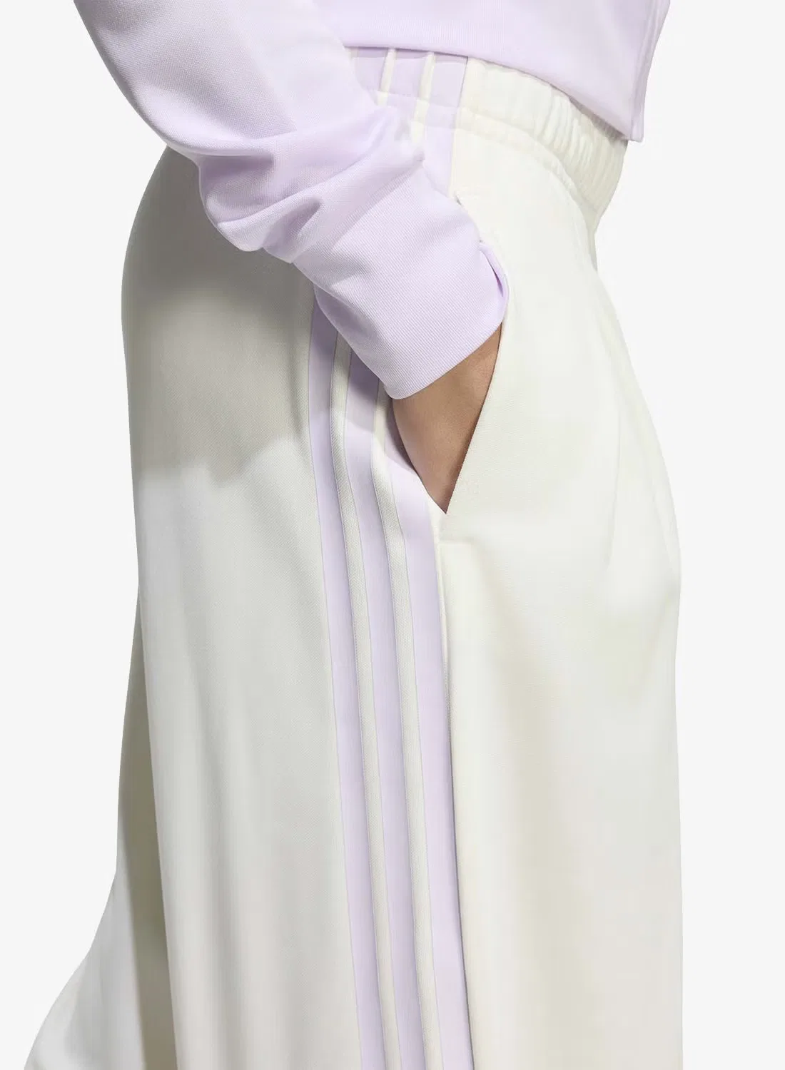 Брюки спортивные свободные Tiro 3-stripes Adidas, белый — фото 4