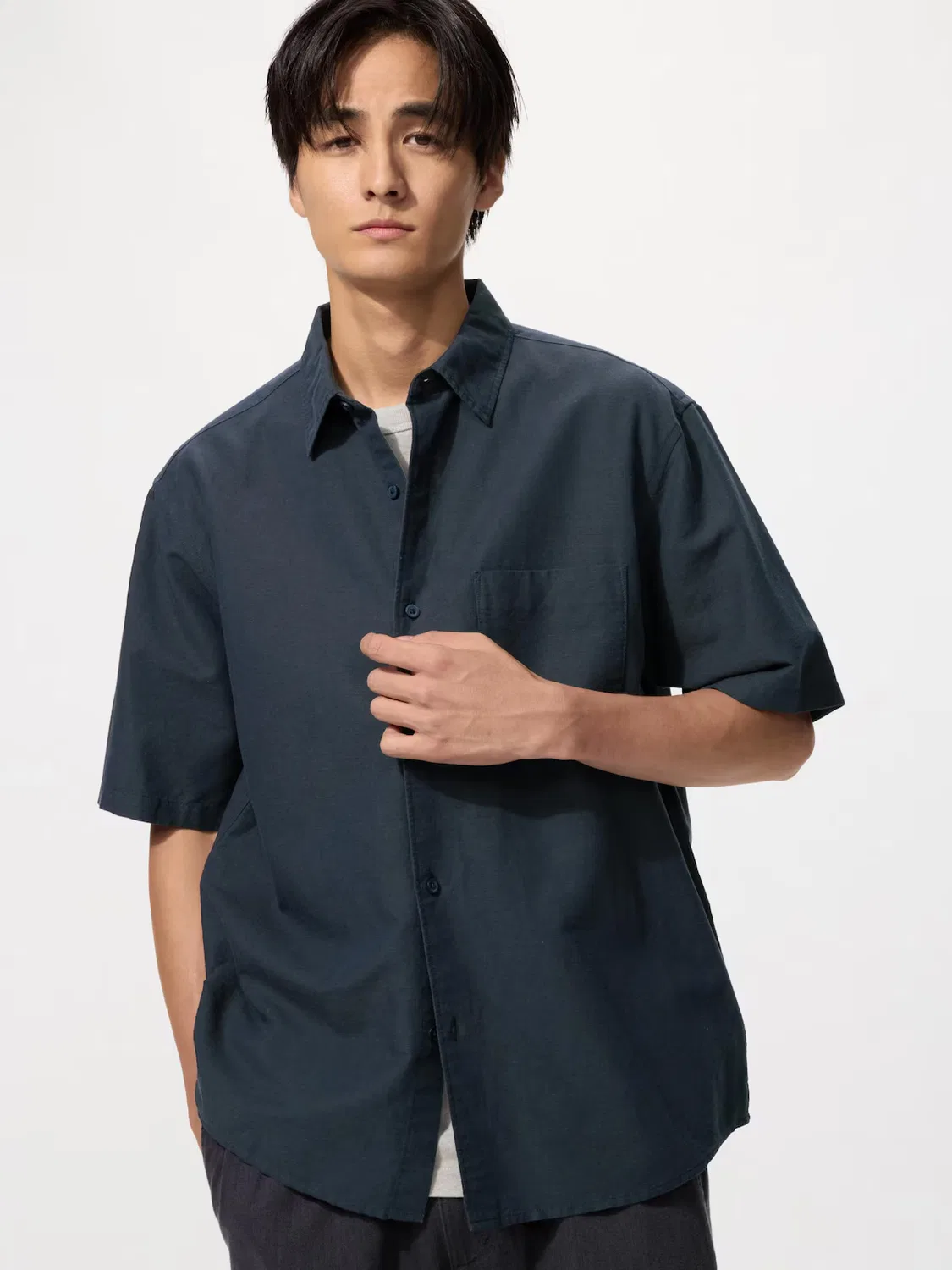 Рубашка Uniqlo, хлопково-льняная, темно-синий