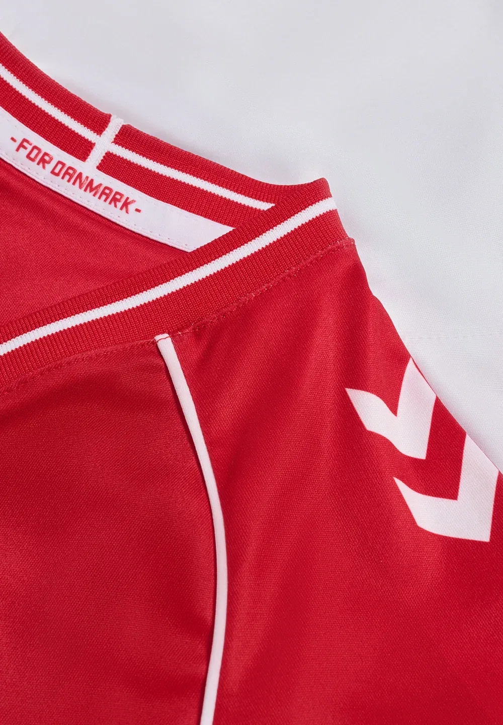 Комплект спортивной одежды Dbu 26 home mini kit унисекс Hummel, Tango Red — фото 3