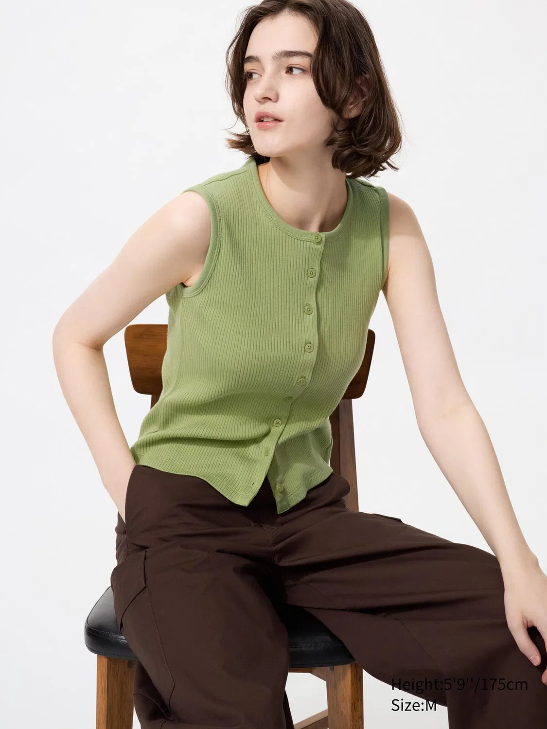 Футболка Uniqlo, топ, с открытой передней частью, зеленый