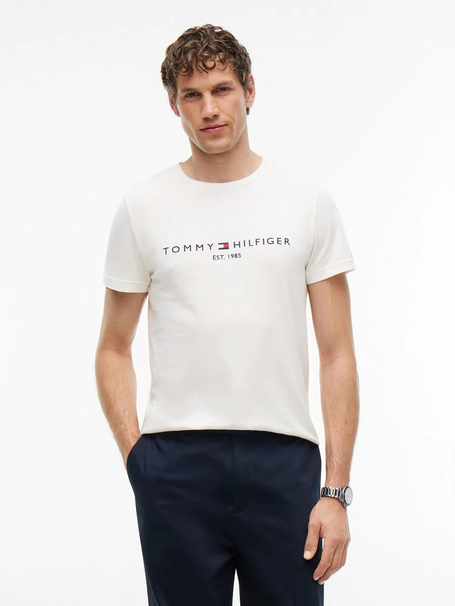 Футболка Tommy Hilfiger прямого кроя, цвет «слоновая кость» — фото 2