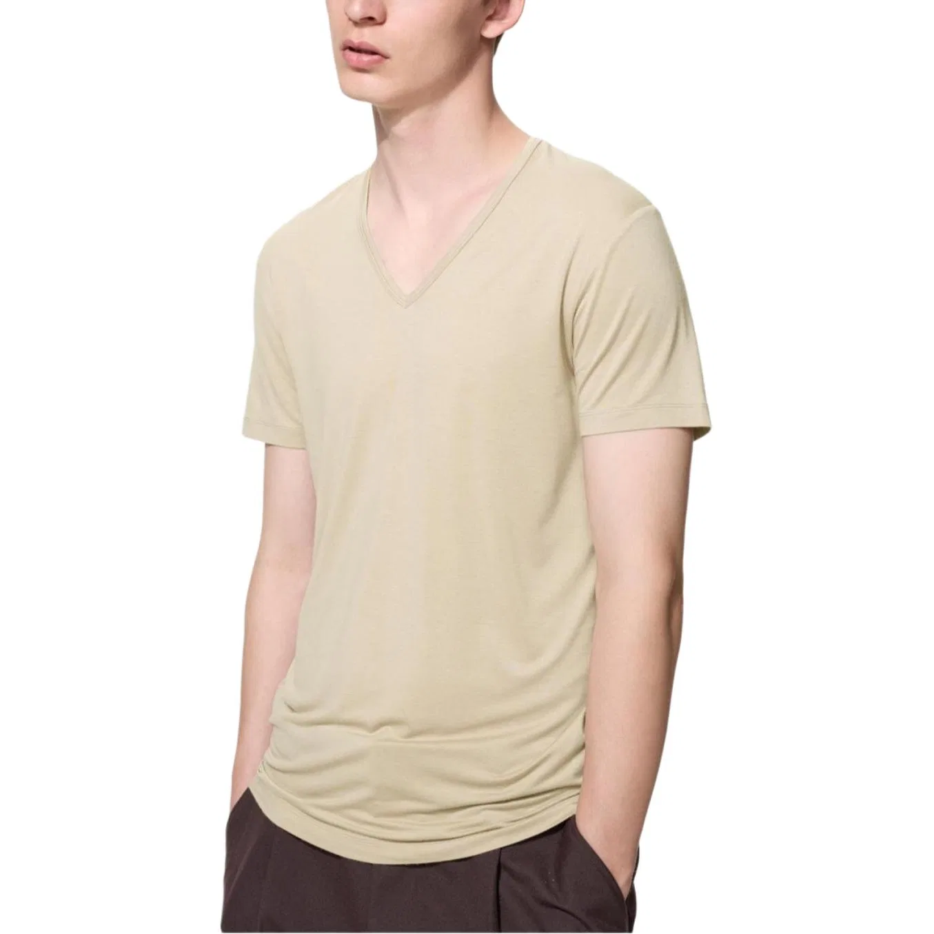 Мужская футболка с V-образным вырезом UNIQLO, Dark Beige — фото 3