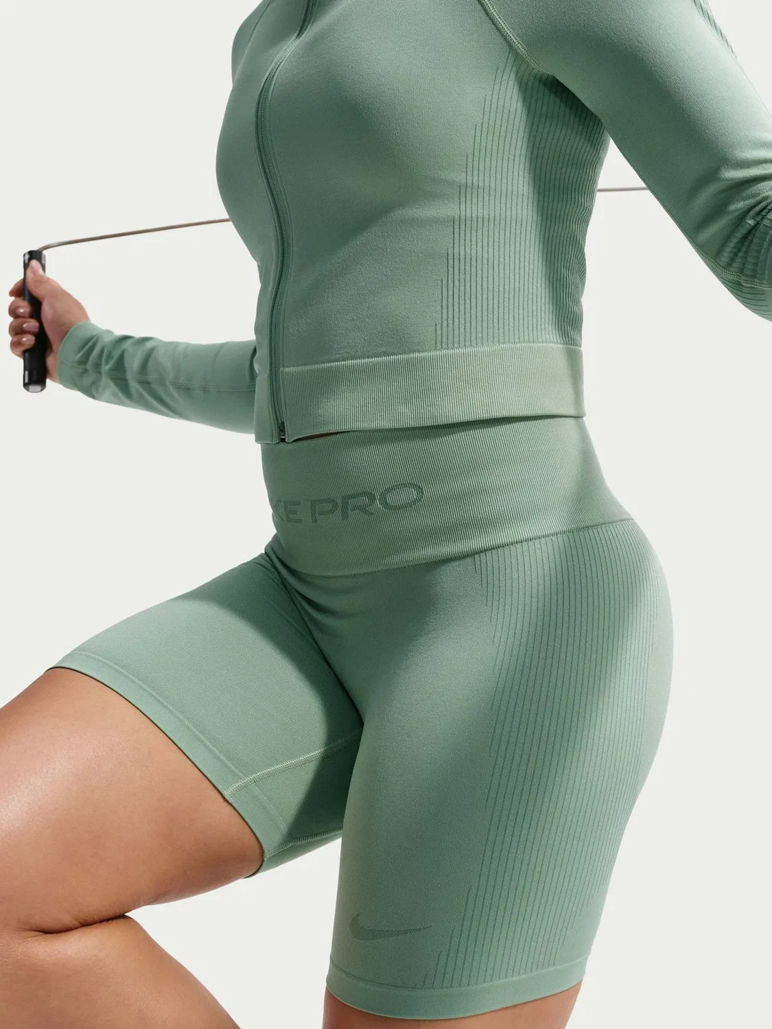 Шорты велосипедные Nike Pro Seamless Dri-FIT High-Waisted, Steam Green