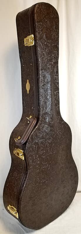 

Акустическая гитара Taylor Grand Pacific 317 с круглым плечом Dreadnought V-Class Bracing в чехле HardShell