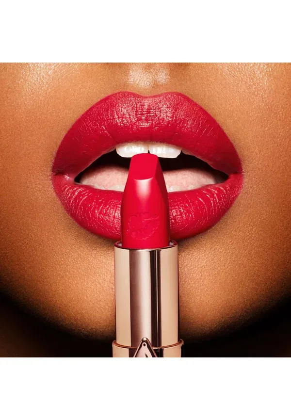 Помада 3.5 г Charlotte Tilbury, цвет patsy red — фото 3