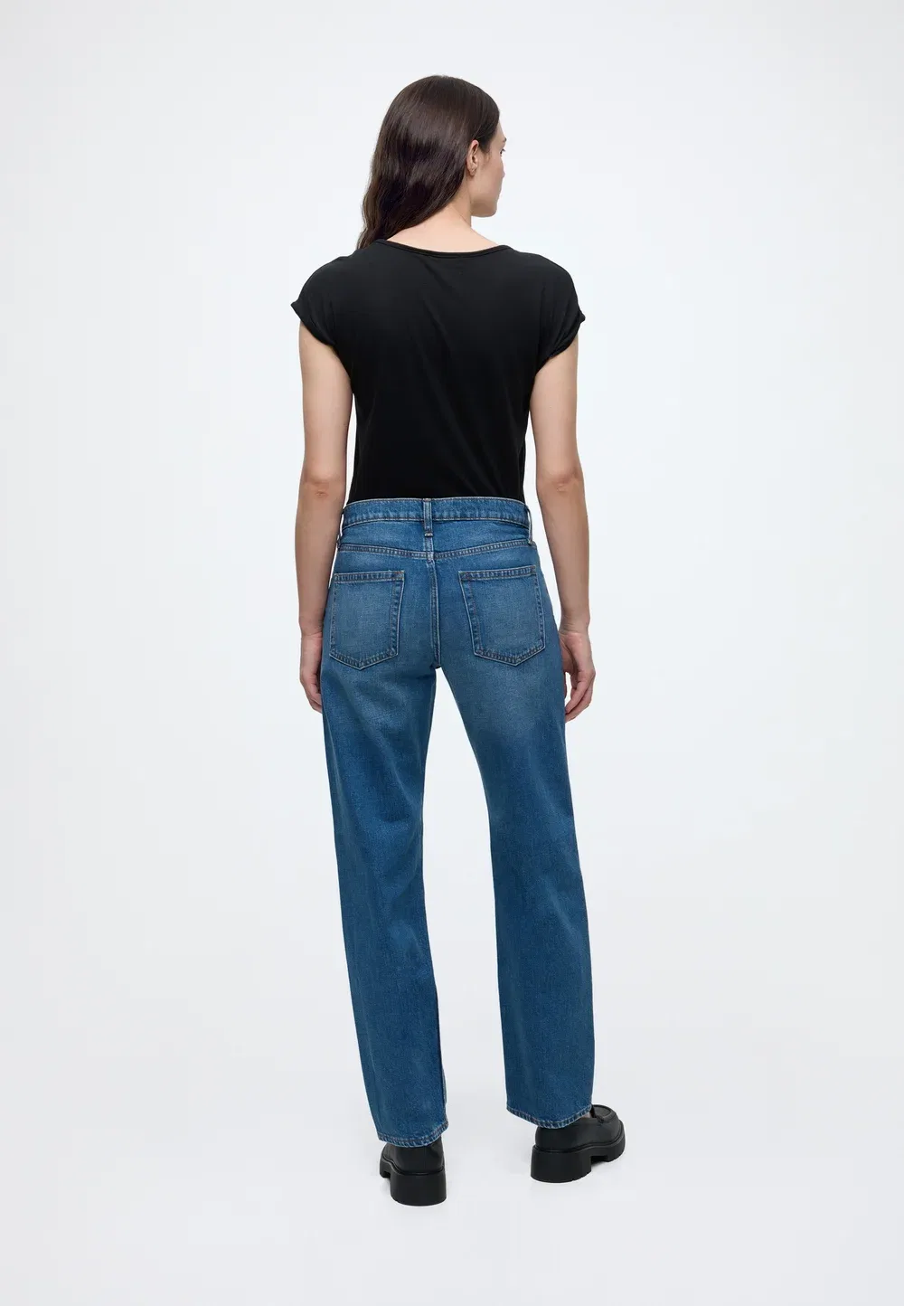 Прямые сужающиеся джинсы прямого кроя Gap, Medium Wash — фото 3