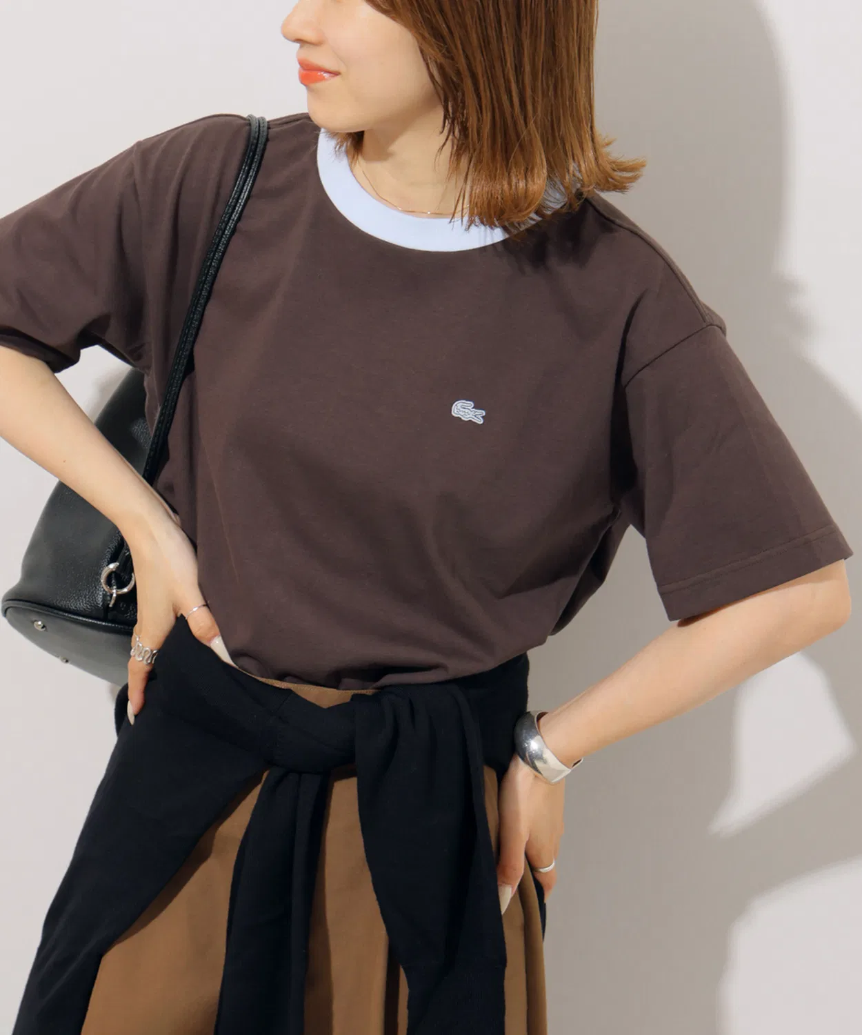 Женская футболка с контрастной отделкой LACOSTE Brown