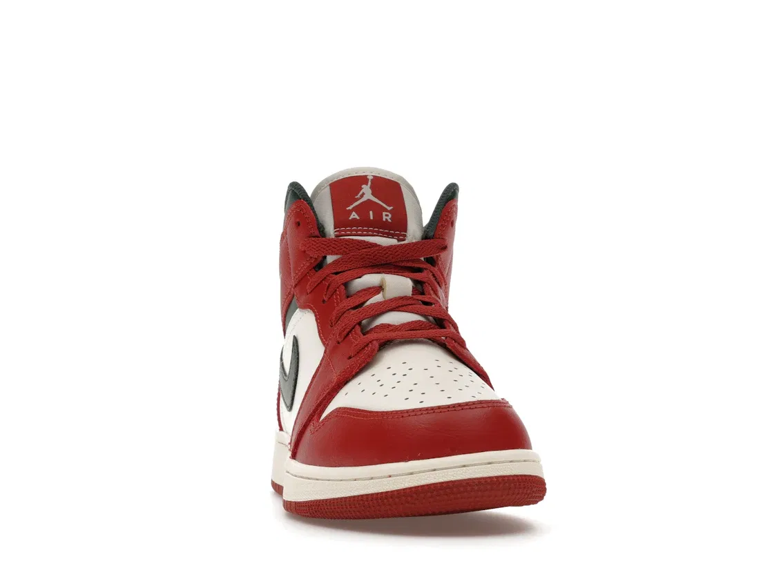 Детские кроссовки Lifestyle Jordan 1 Mid Jordan, Color: Sail Pure Platinum Redstone Midnight Green — фото 2