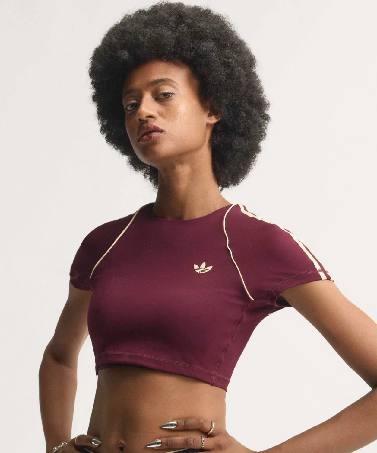 Женская футболка-бра с отстегивающимися чашечками, укороченная Adidas OG SPORT T-SHIRTS BRA Adidas, Maroon — фото 3