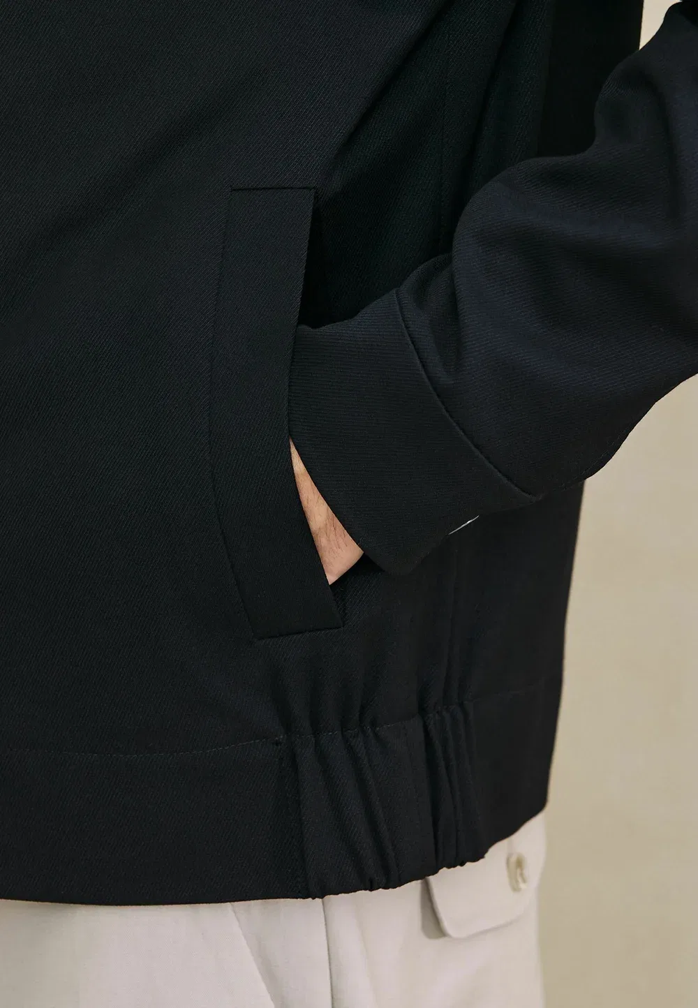 Куртка прямого кроя - модель motionflex smart twill zip shacket - легкая куртка Next, Black — фото 4