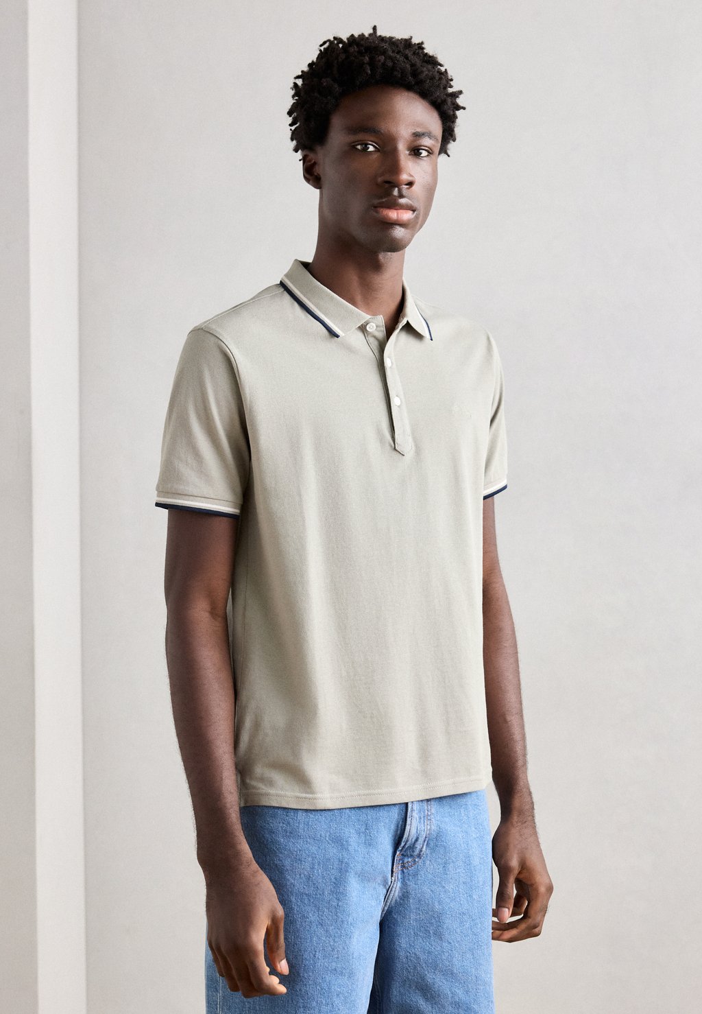 

Рубашка поло CONTRAST PIPING Lindbergh, хаки