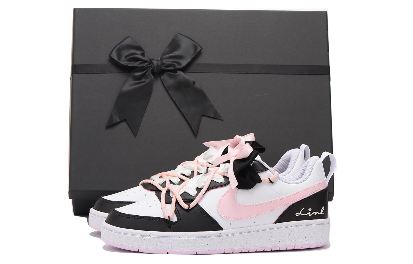 

Кроссовки Nike Court Borough Skateboard Shoes Women's Low-Top Black White Pink