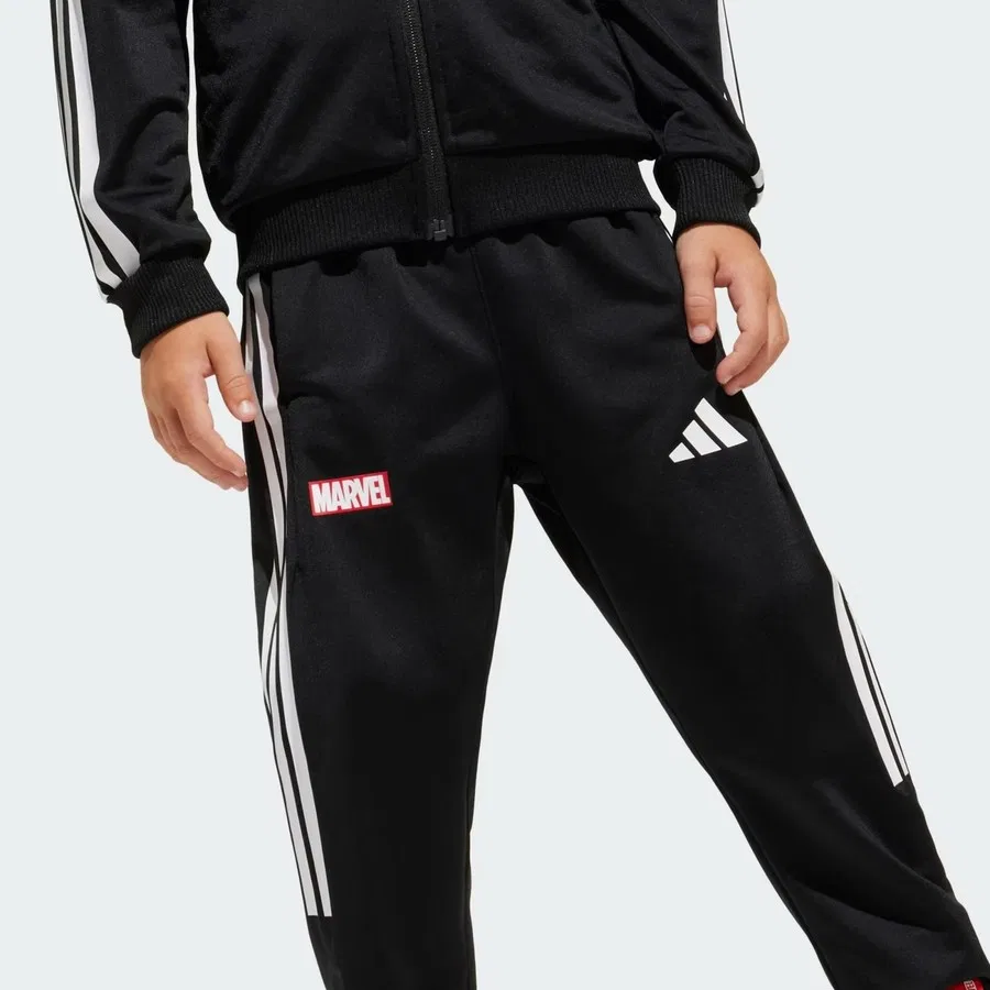 Детский спортивный комплект с принтом LK MRVL SM TS adidas, Черный — фото 3