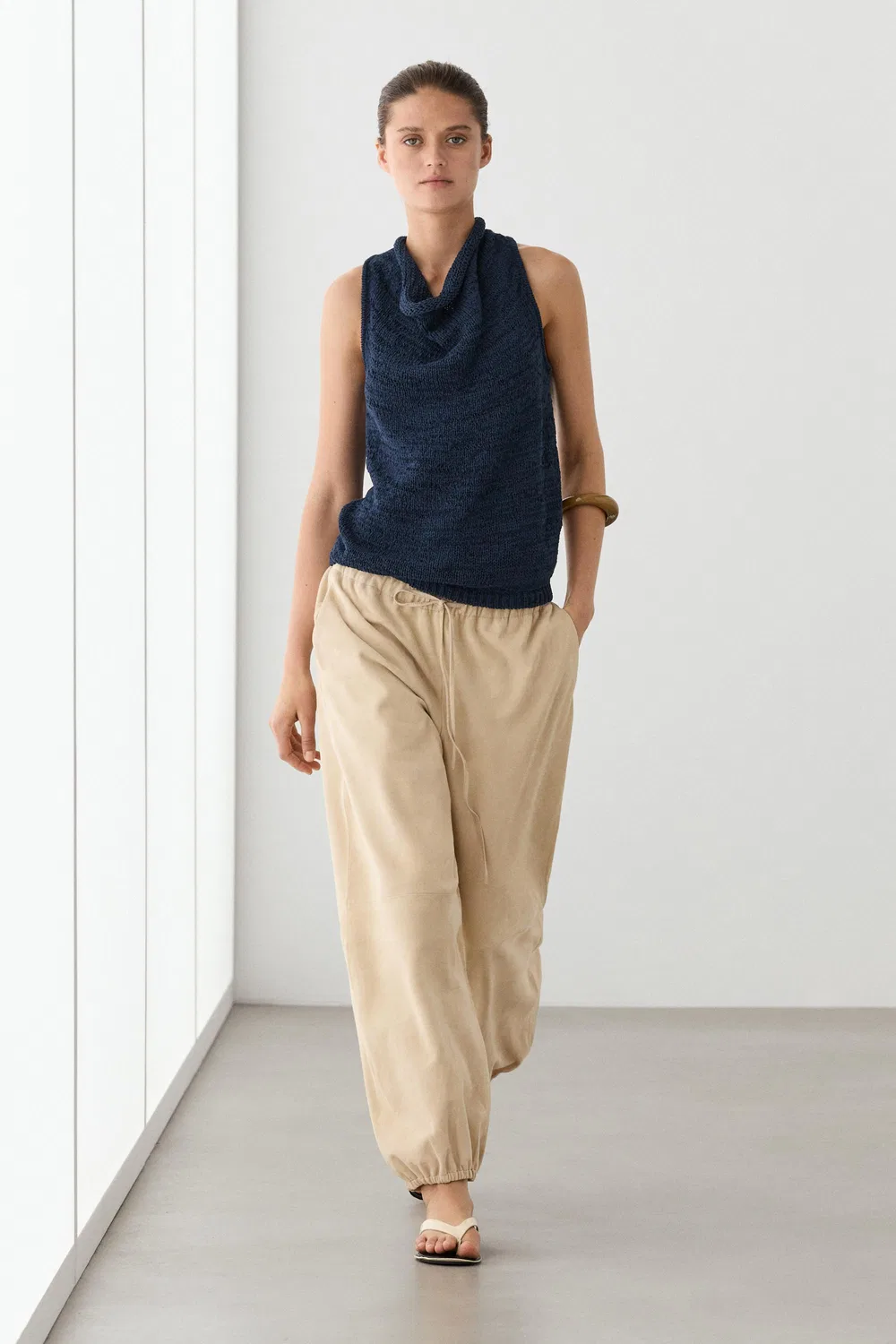 Топ Massimo Dutti Knit With Draped Neckline, темно-синий — фото 3