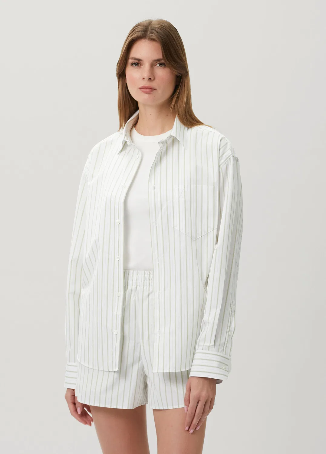 Рубашка Boxy Fit Ami Paris, белый-зеленый