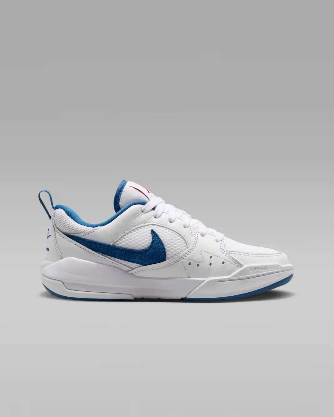 Кроссовки подростковые Nike Jordan CMFT Era, белый/синий — фото 2