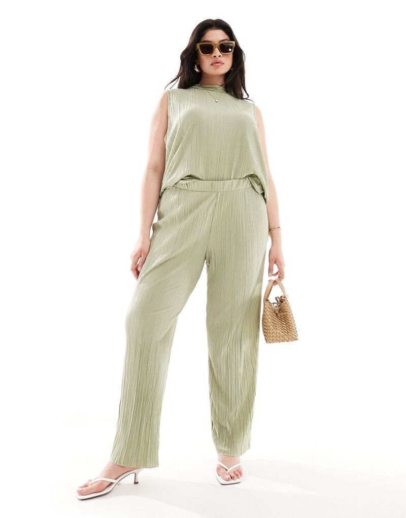 

Vero Moda Широкие брюки со складками цвета хаки, часть комплекта Vero Moda Curve