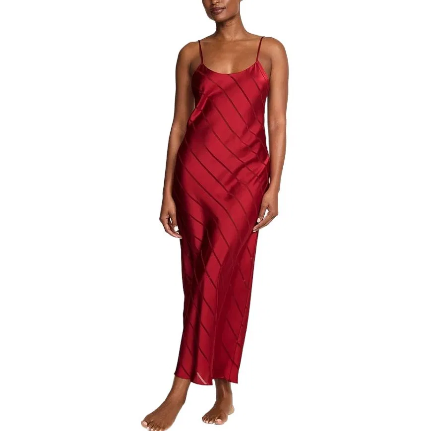 Женская ночная рубашка Victoria's Secret, Pitch Red