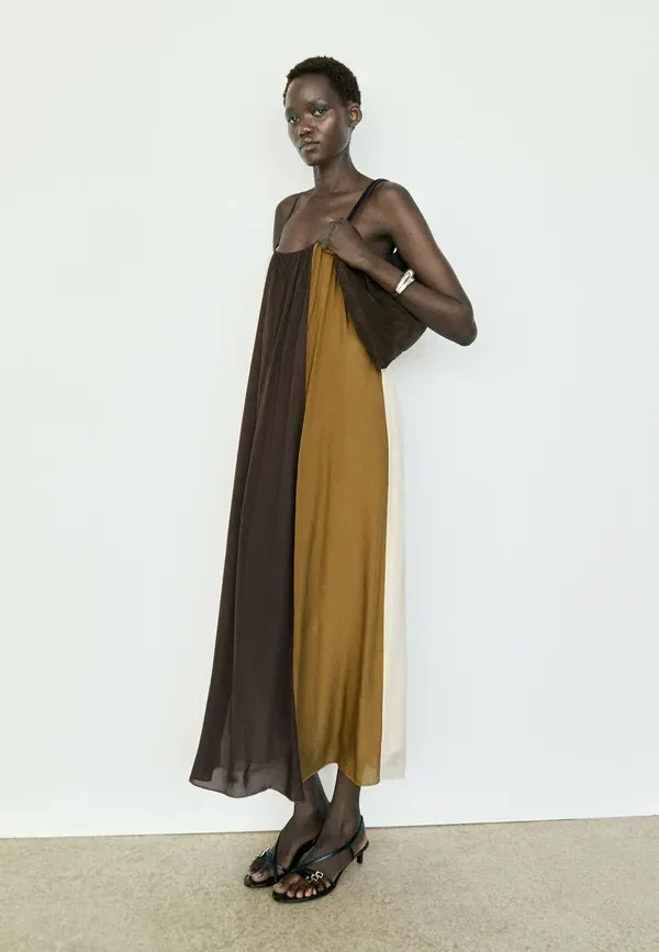 Платье миди из купро и вискозы Flowing strappy midi dress Massimo Dutti, темно-коричневый — фото 4