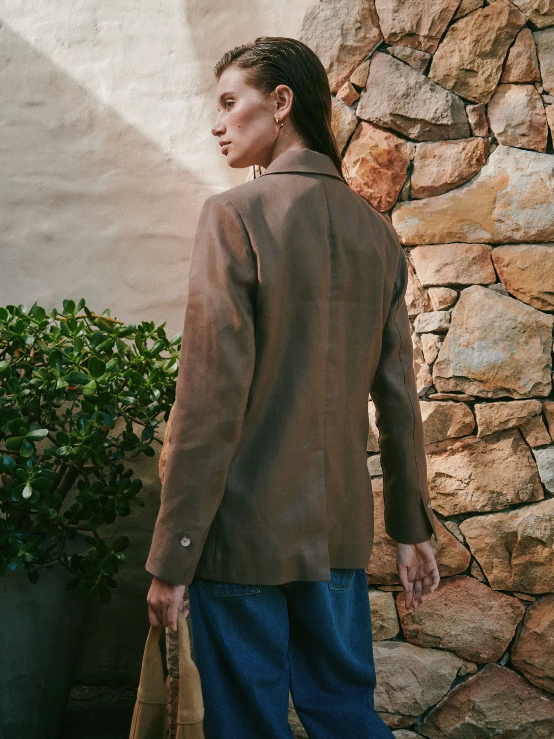 Блейзер двубортный Premium Linen Next, коричневый — фото 4