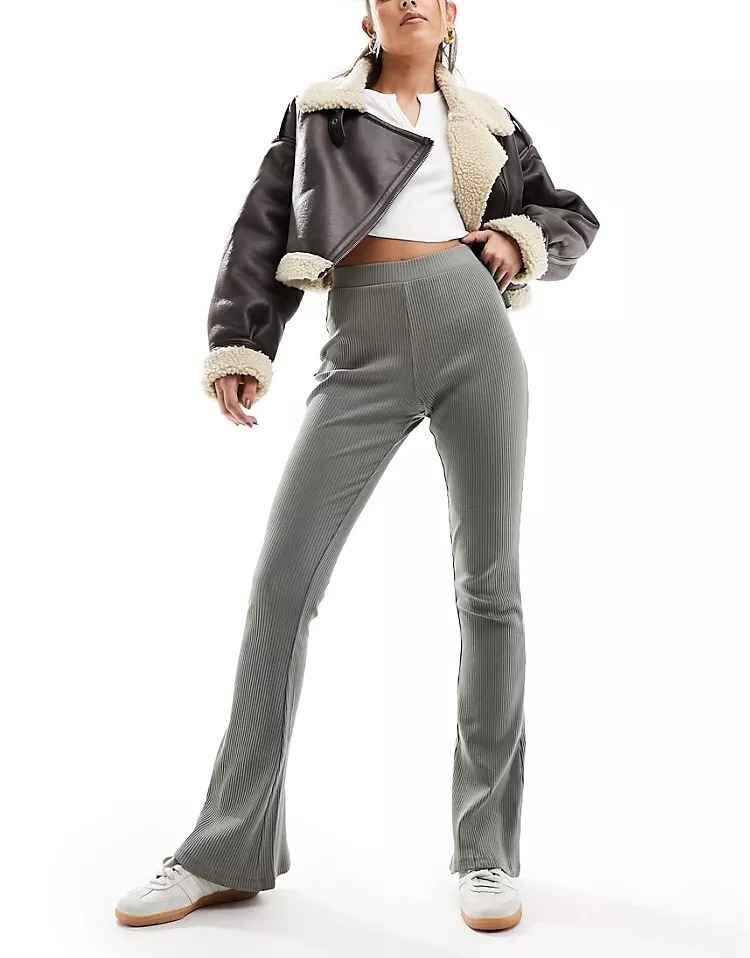 

Брюки Miss Selfridge Rib Kick Flare, серо-зеленый
