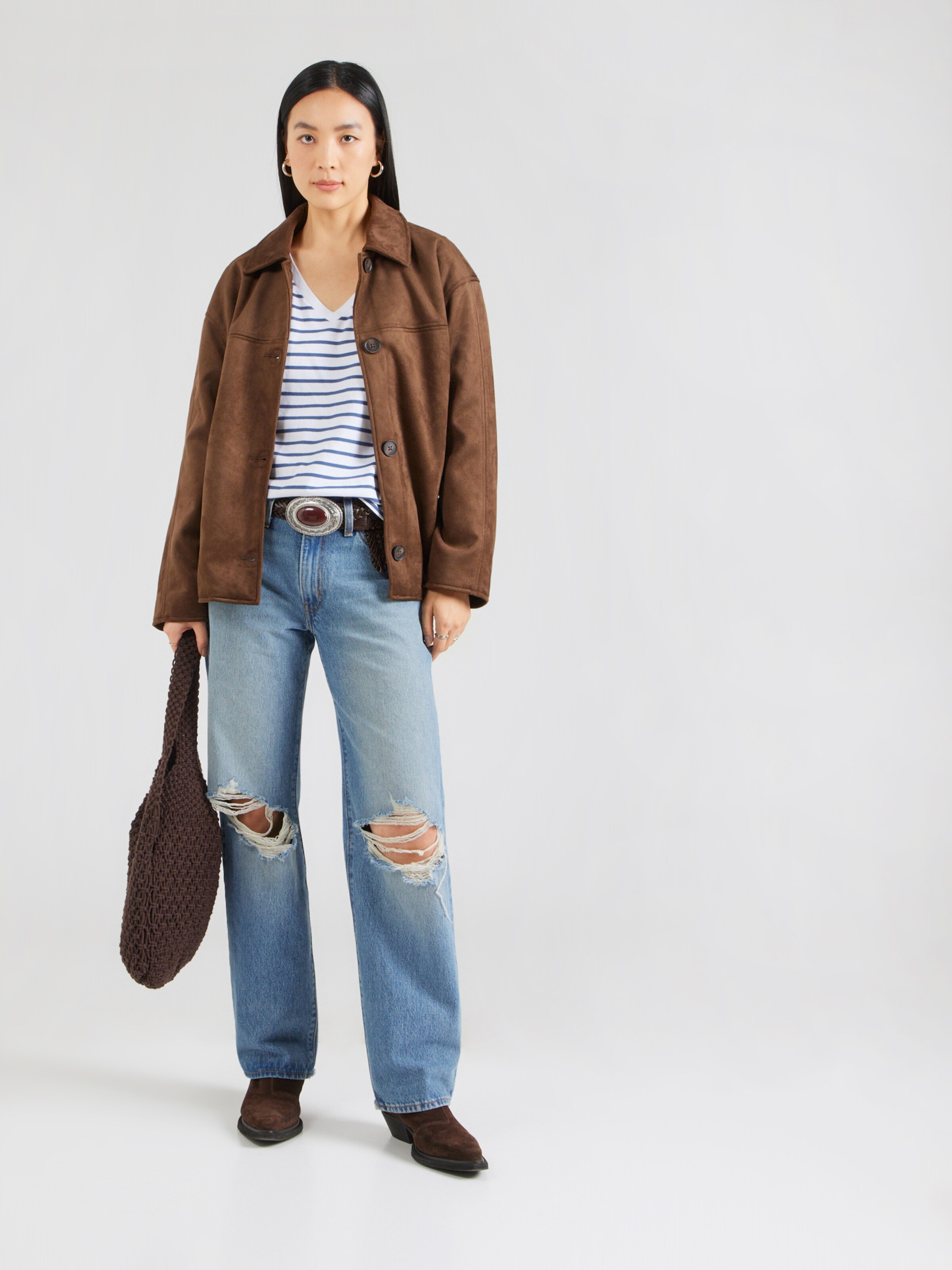 LEVI'S  Футболка 'The Perfect V-Neck' в белом цвете — фото 4