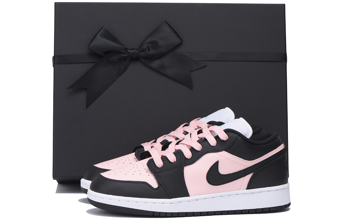 

Кроссовки Air Jordan 1 Vintage Basketball Shoes Women's Low-top Pink, черный/розовый