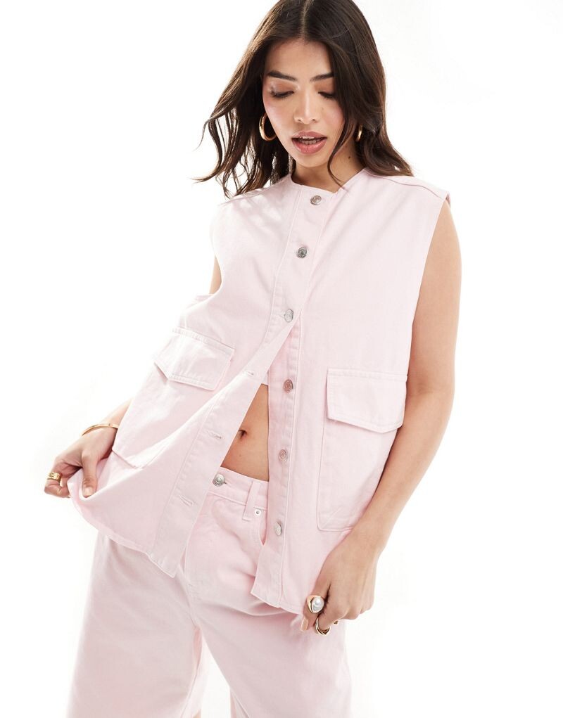 

Розовая джинсовая куртка оверсайз ASOS DESIGN