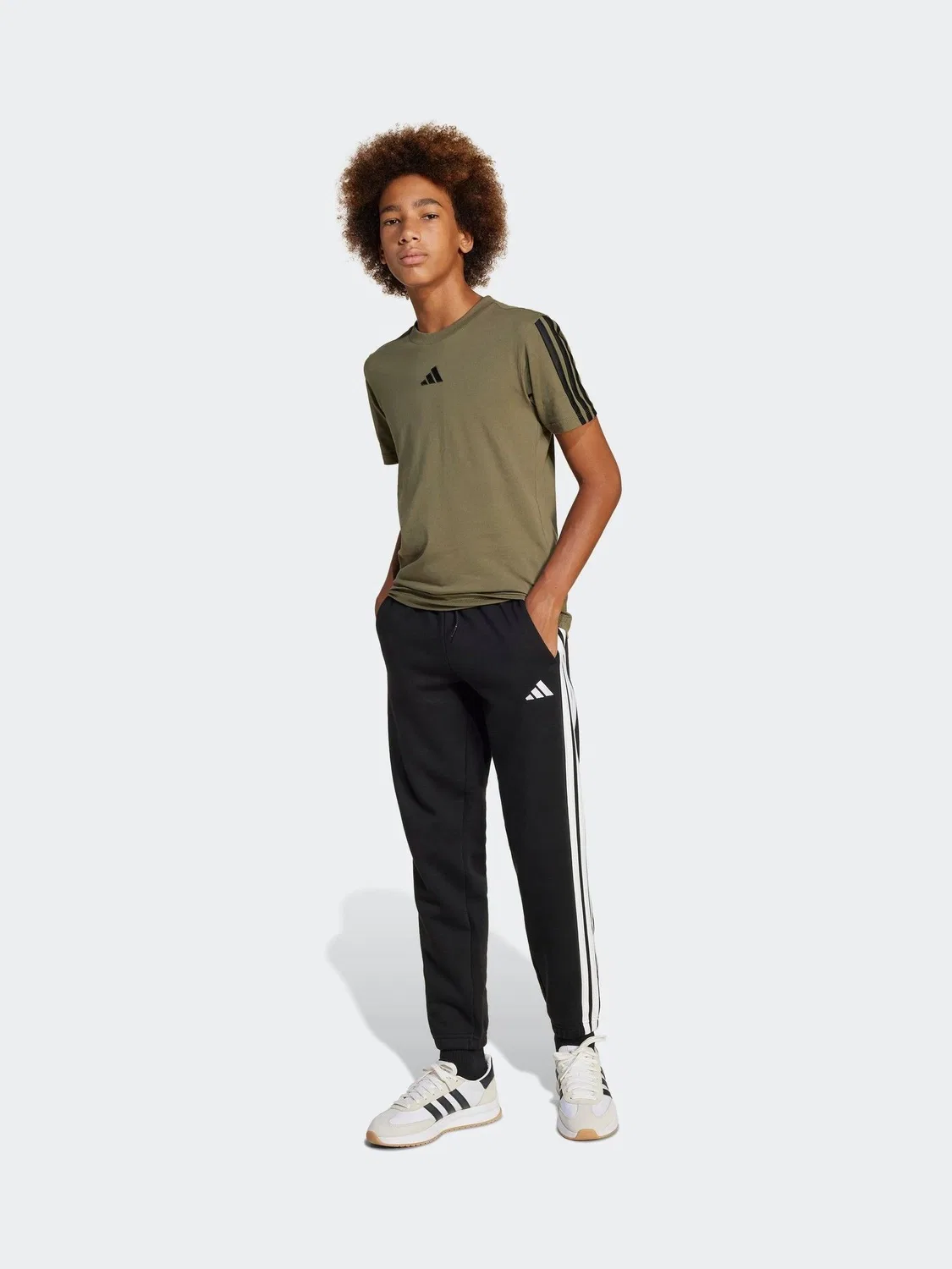 Джоггеры для мальчиков Essentials adidas, черный — фото 3