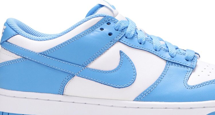 

Кроссовки Nike Dunk Low GS 'University Blue', синий