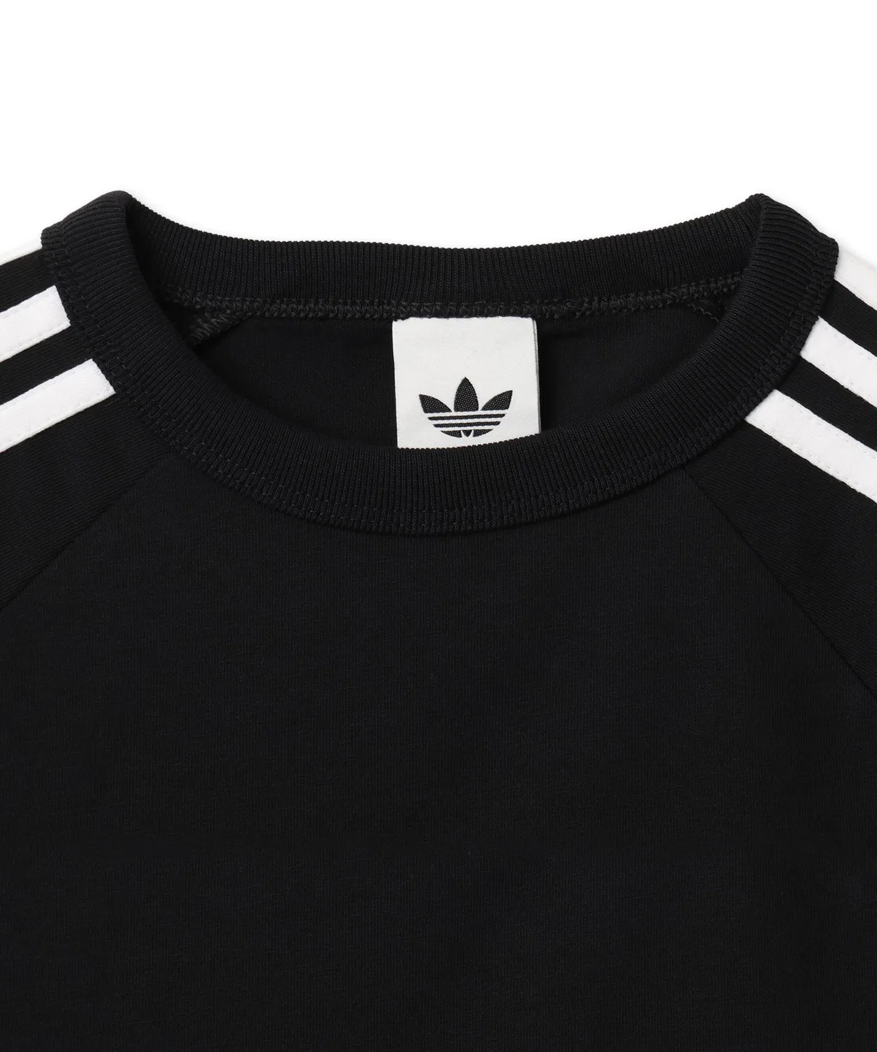 Женская футболка с U-образным вырезом облегающего кроя SST Baby Tee Adidas, Black — фото 3