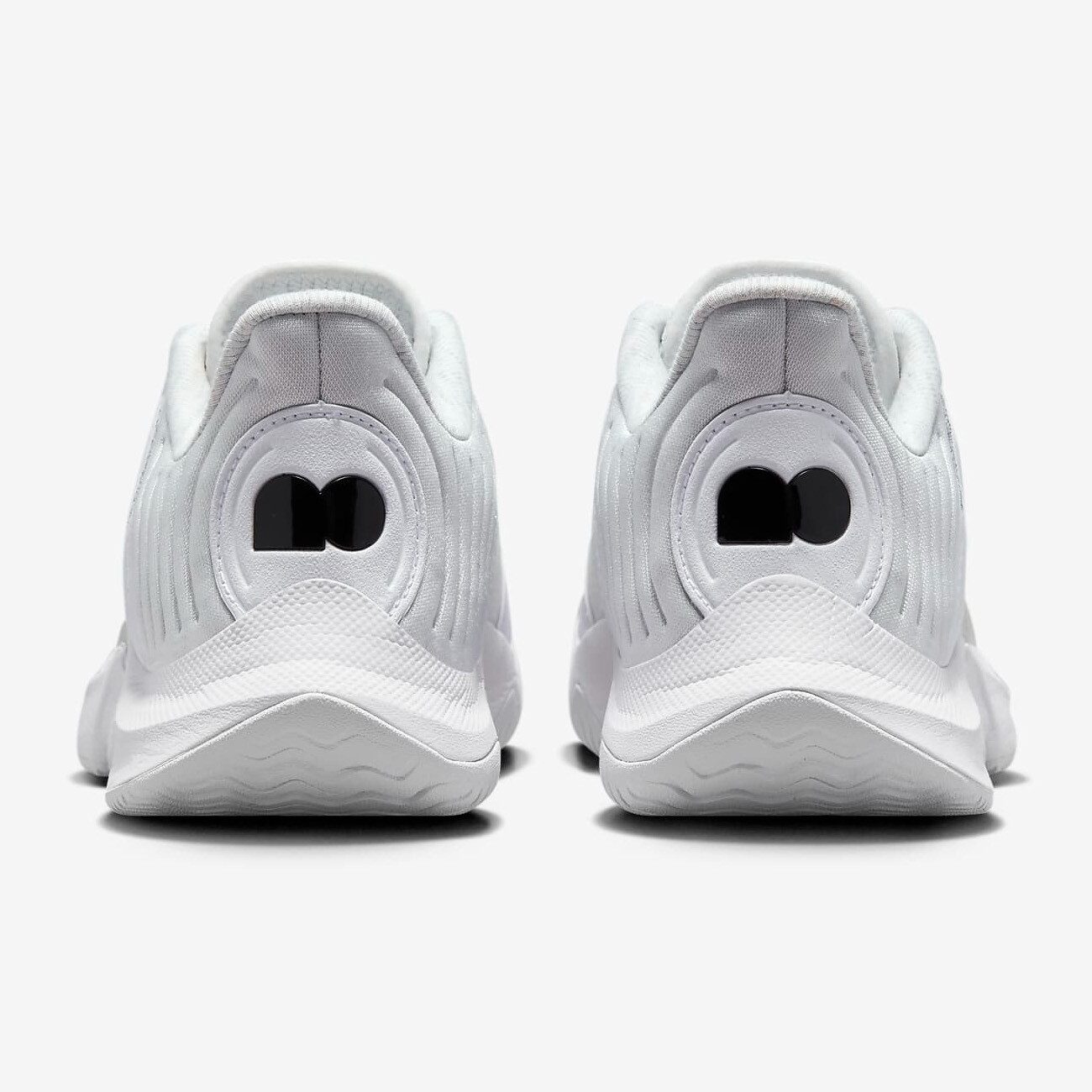 Кроссовки NikeCourt Air Zoom GP Turbo Osaka Women's Hard Court, белый/черный — фото 4