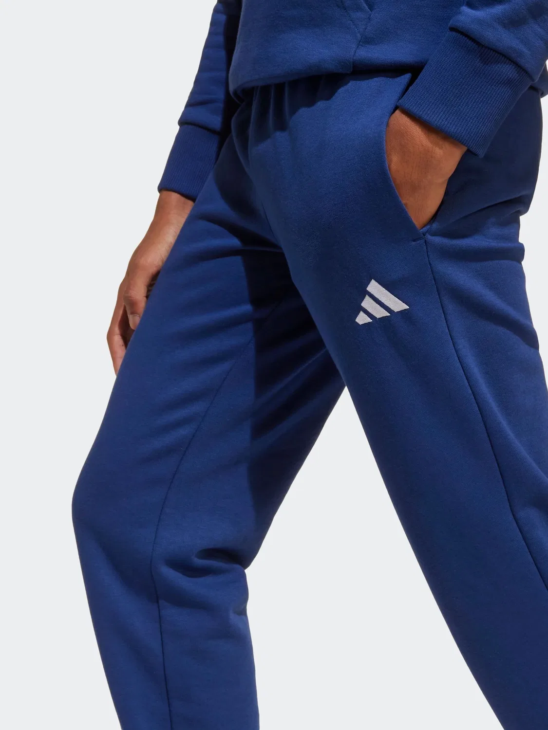 Джоггеры Essentials adidas, темно-синий — фото 4