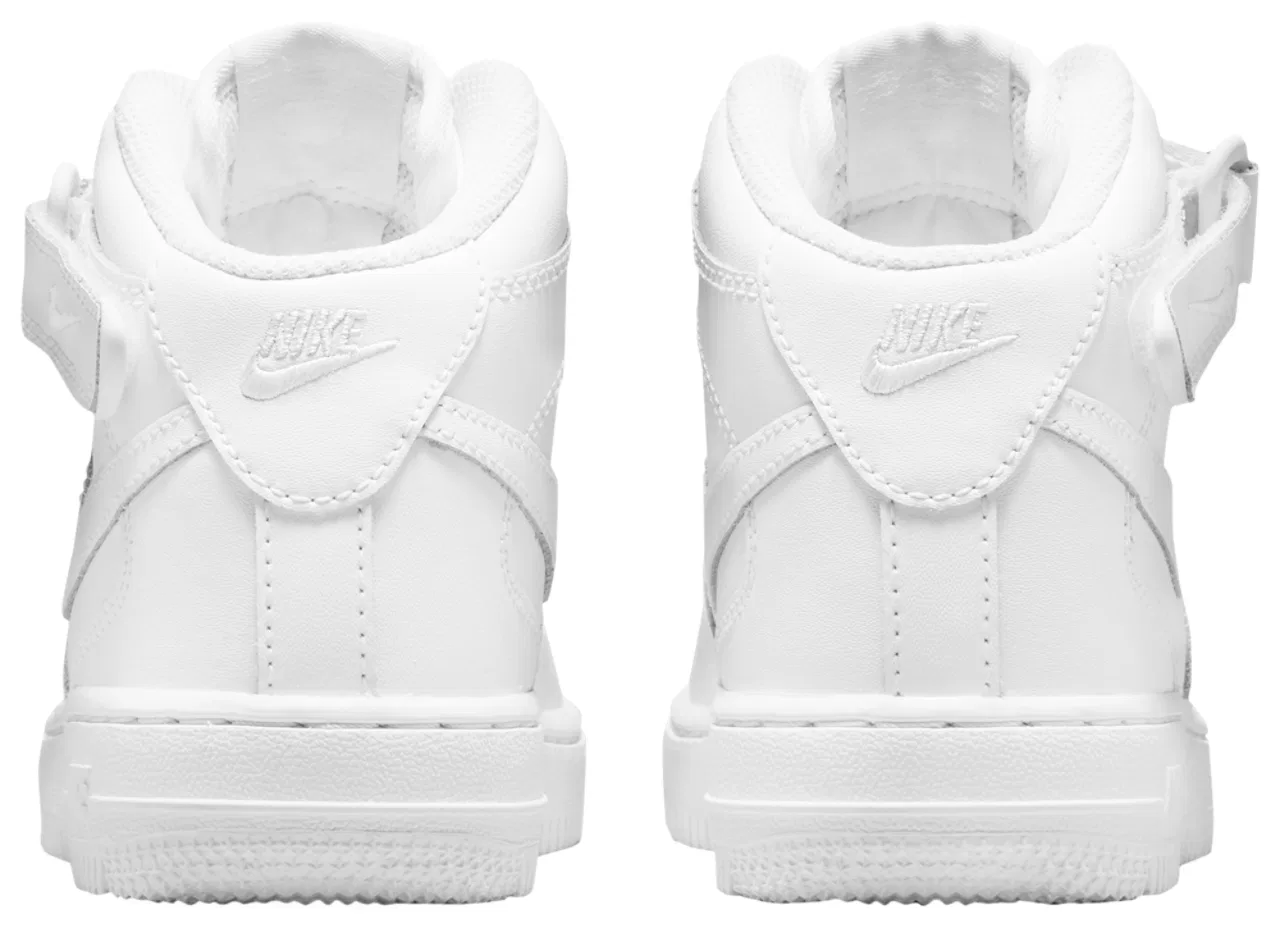 Детские кроссовки для мальчиков с кожаным верхом Nike Air Force 1 Mid LE, White/White/White — фото 3