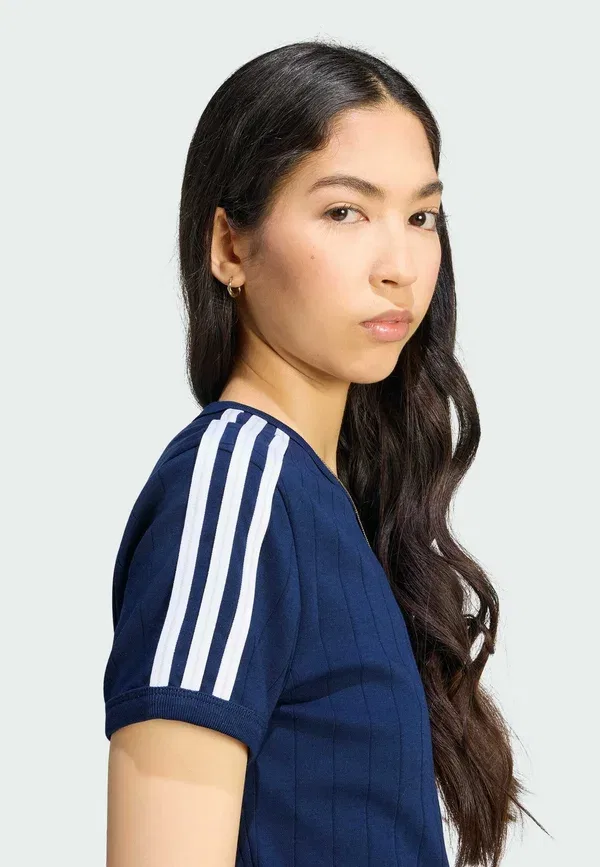 Футболка в полоску с коротким рукавом, облегающего кроя - футболка с принтом Adidas Originals, белый/серый — фото 4