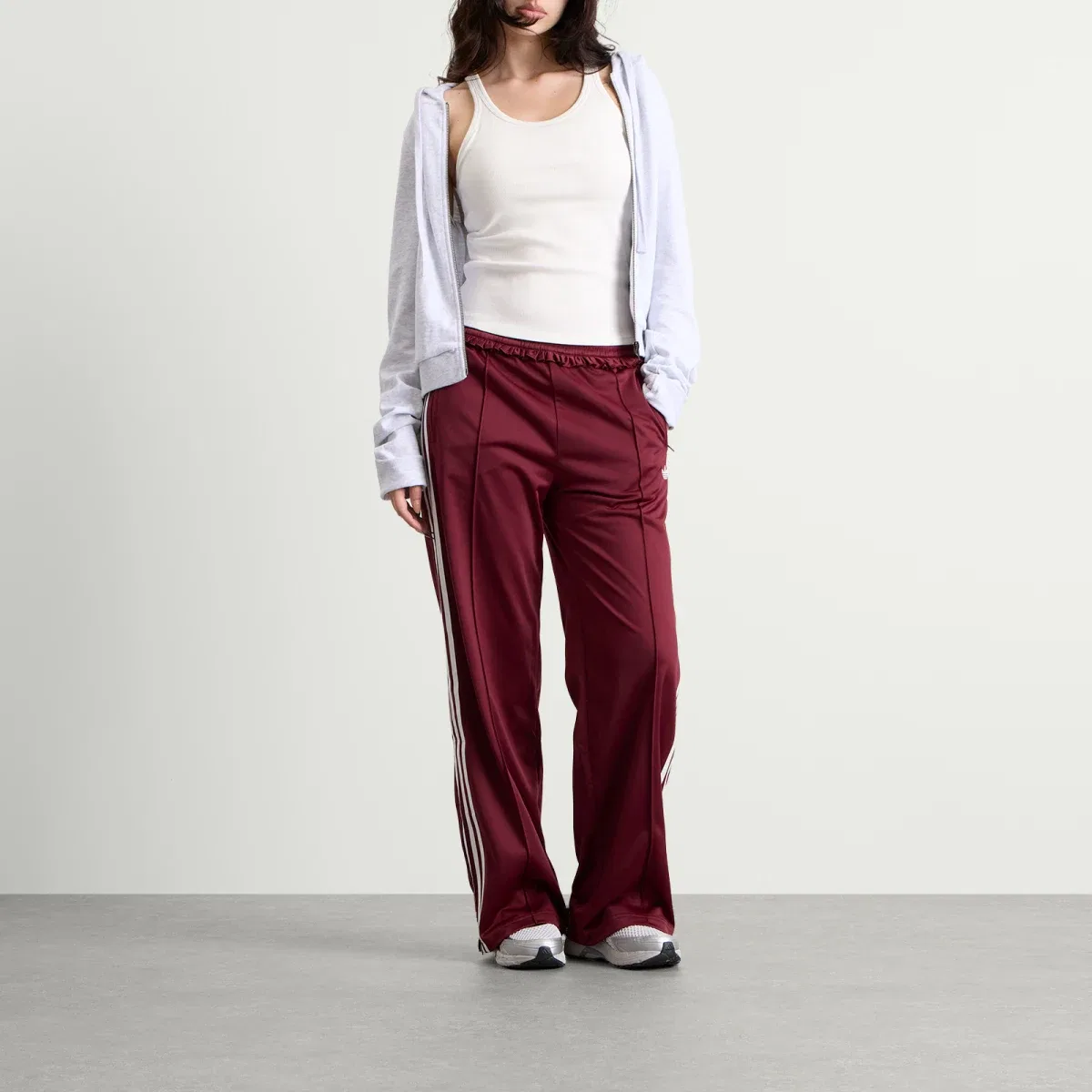 Женские спортивные брюки плиссированные Firebird Track Pant Adidas, Shadow Red — фото 4