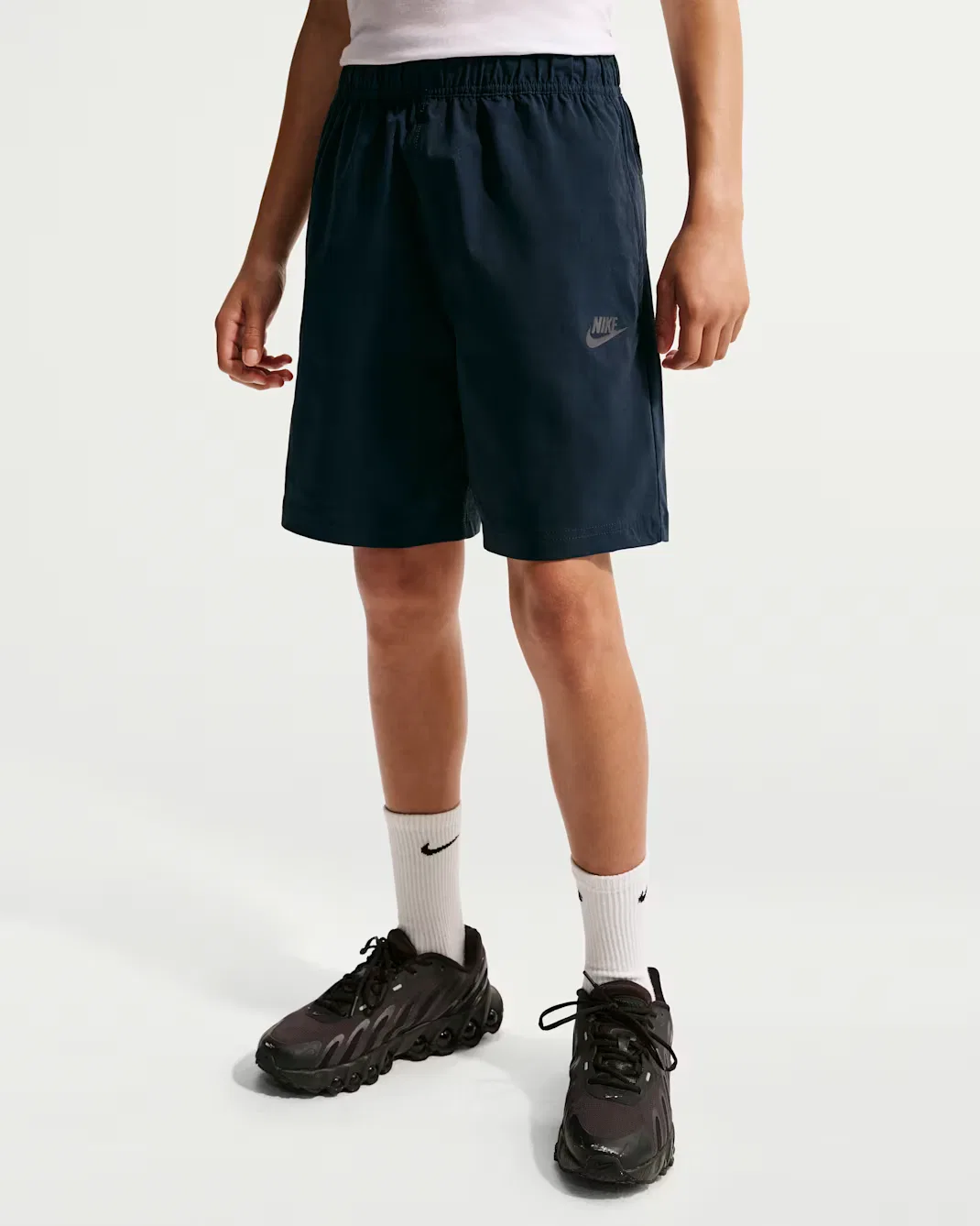 Тканые шорты для мальчиков (подростков) Nike Sportswear Tech, Obsidian/Black — фото 2