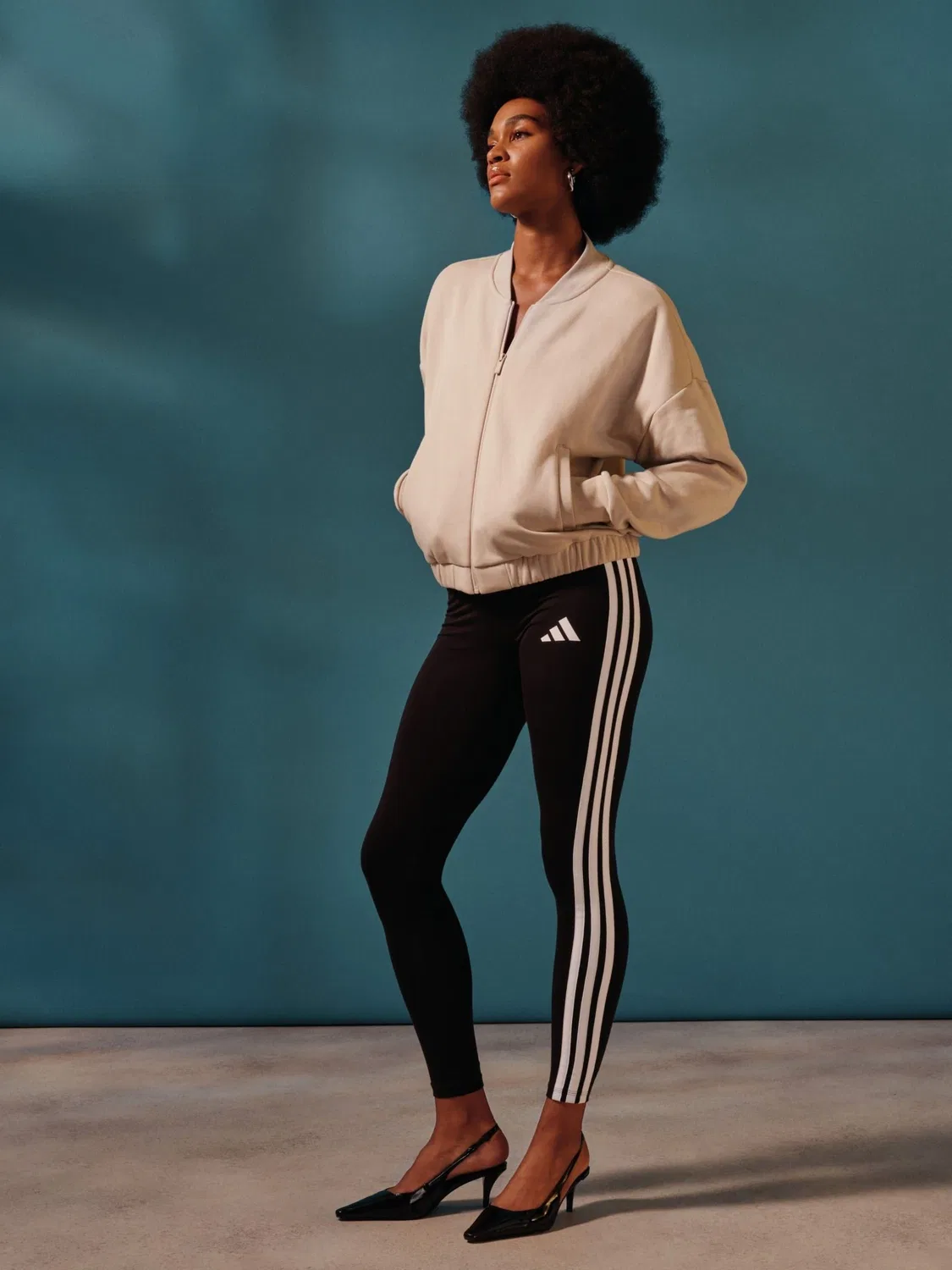 Леггинсы с 3-Stripes, Essential adidas, черно-белые — фото 2