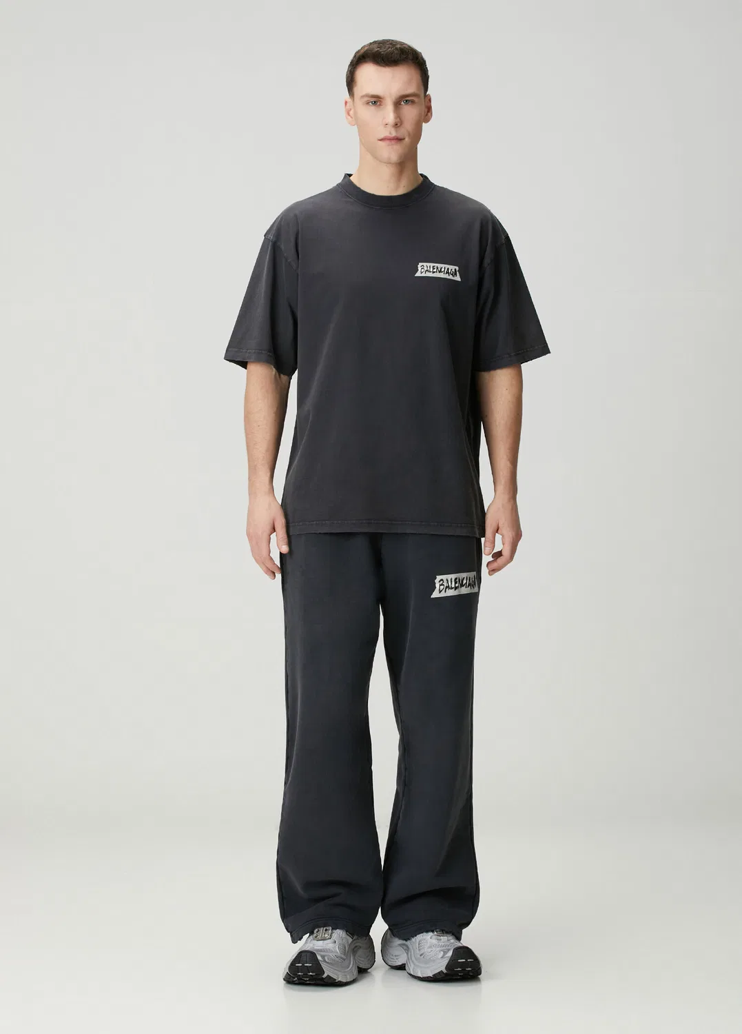 Спортивные штаны Balenciaga Masking Tape, black