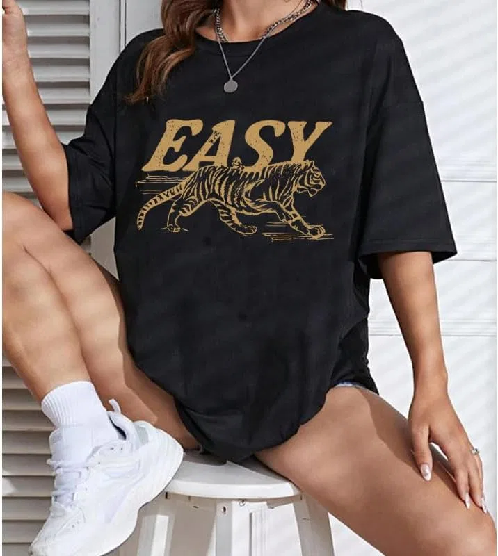 Женская футболка с принтом Easy Tiger, бордовый — фото 3