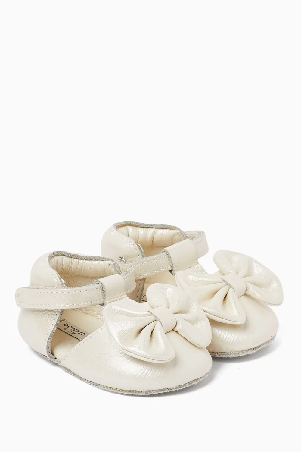 Сандалии кожаные Meau Shoes Donsje