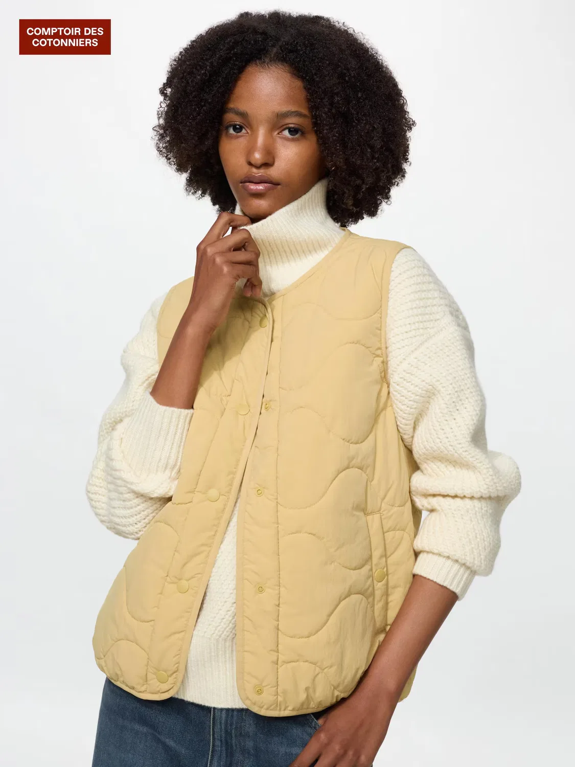 Жилет Uniqlo, утепленный, бежевый