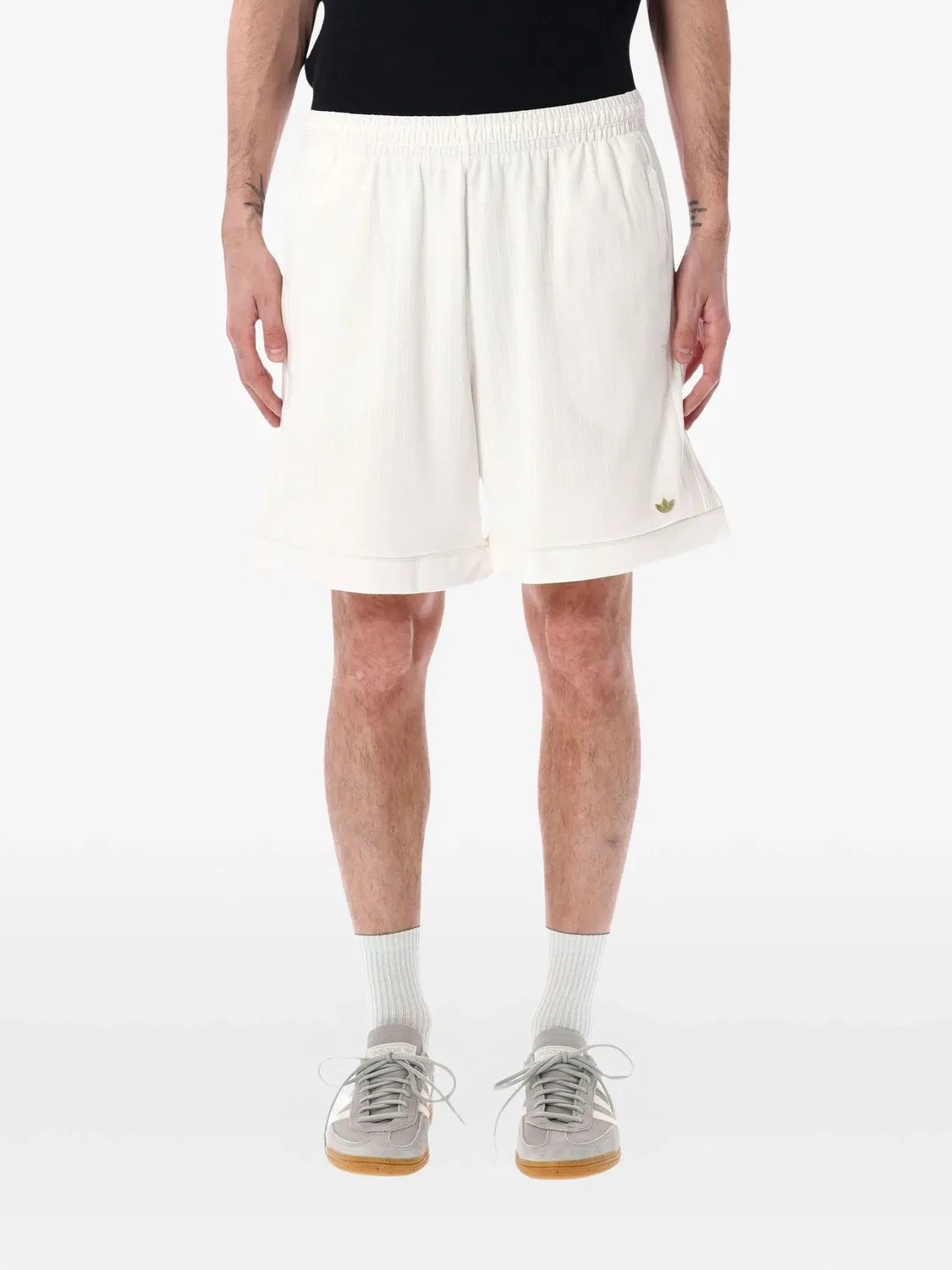 Шорты 98 белые Adidas, белый